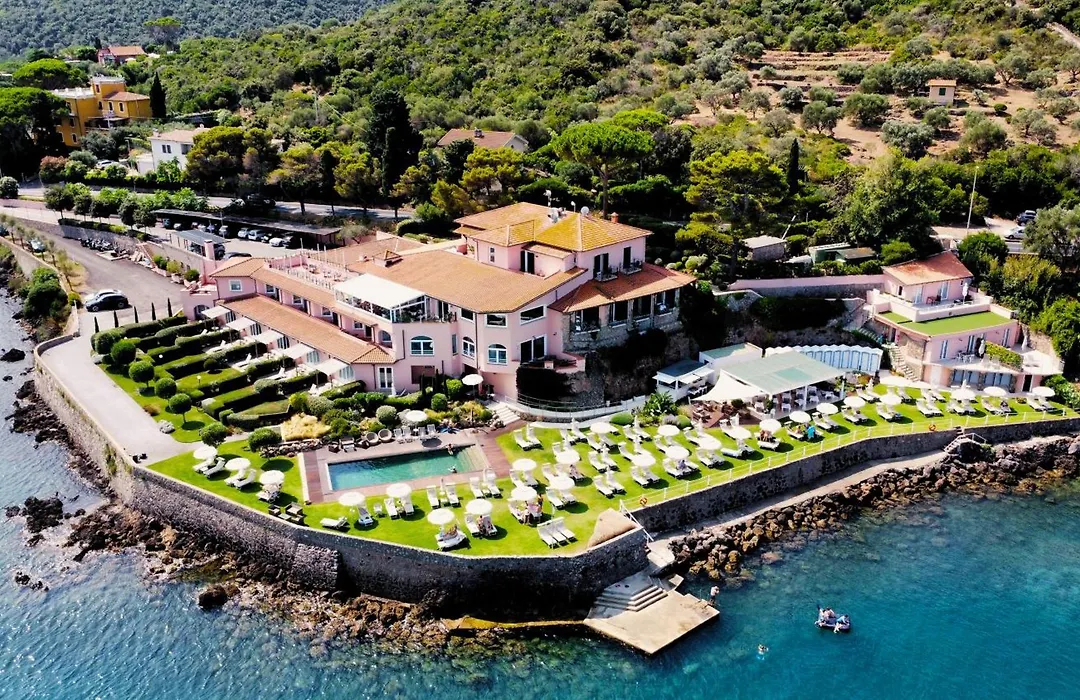 Hotel Villa Domizia-1